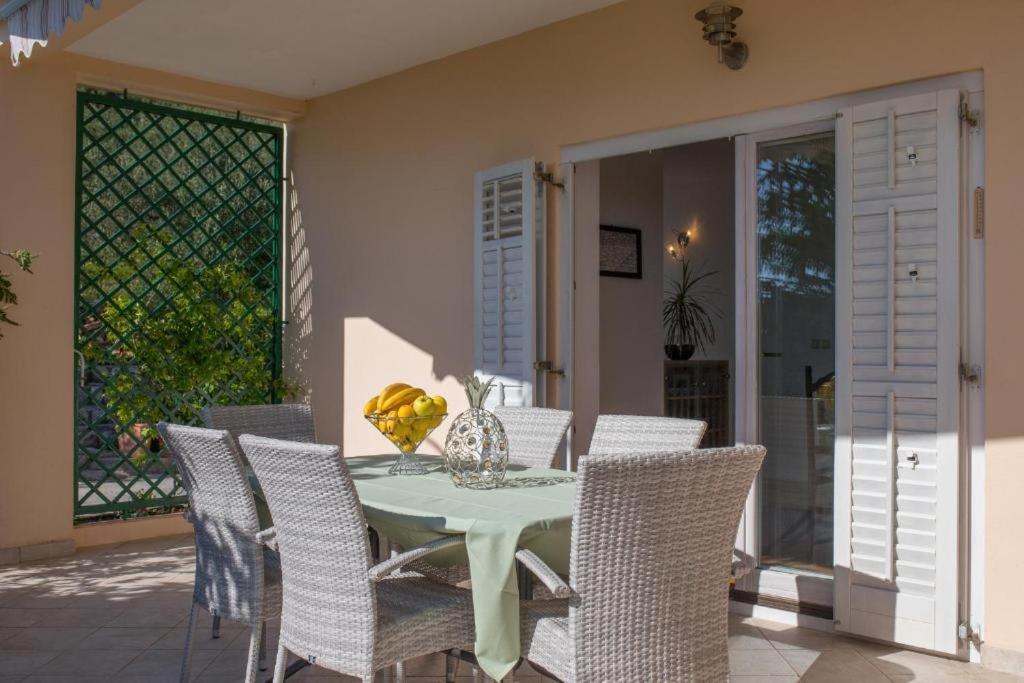 Apartma Ela With Private Jacuzzi *
